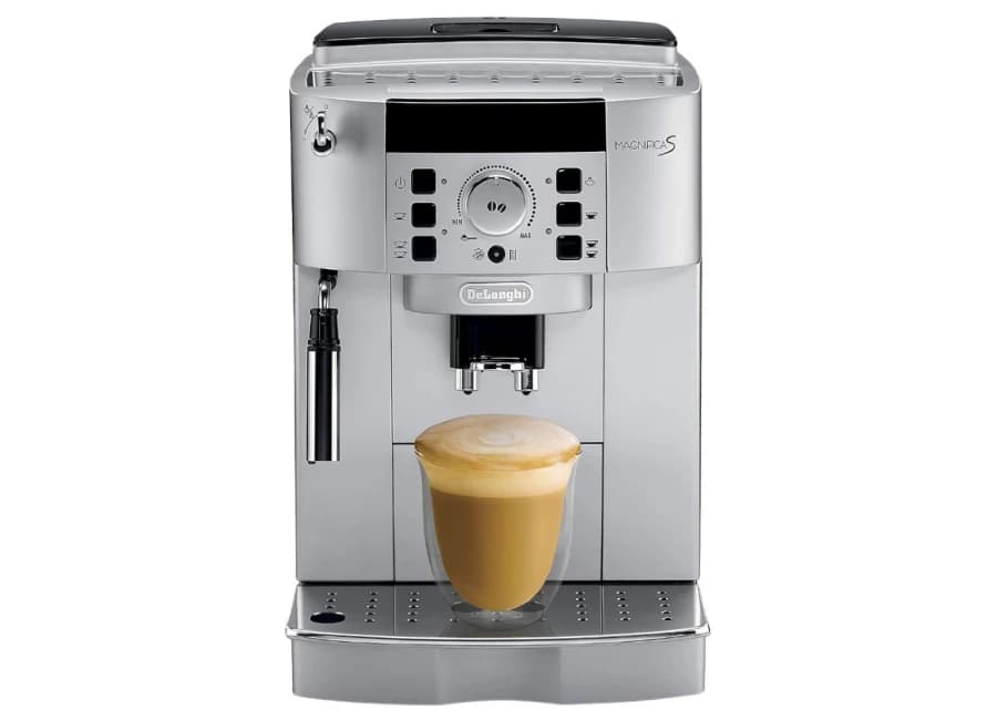 6. Kaffemaskin DeLonghi Magnifica S (ECAM 22.110.SB) för bönor och förmalet kaffe